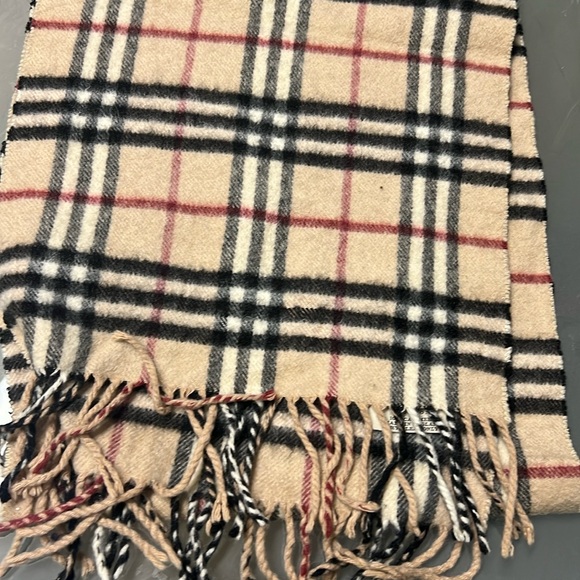 Burberry Cashmere Scarf Check Authentic - Picture 1 of 3